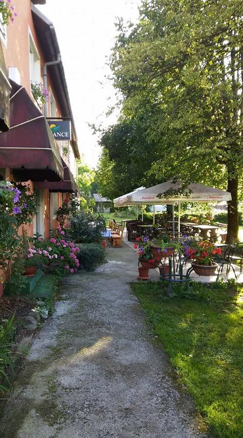 Hotel Mance Brod na Kupi Dış mekan fotoğraf
